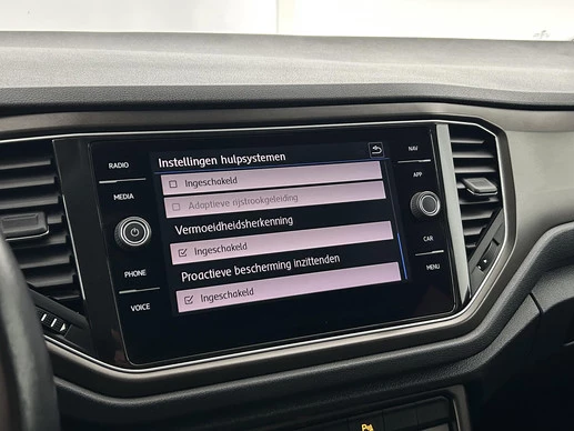 Volkswagen T-Roc - Afbeelding 26 van 30