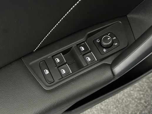 Volkswagen Tiguan - Afbeelding 16 van 30