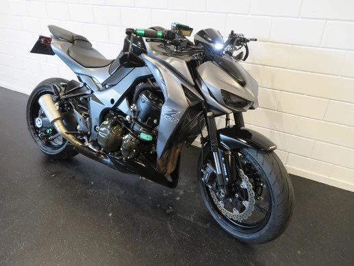 Kawasaki Z1000 - Afbeelding 2 van 13