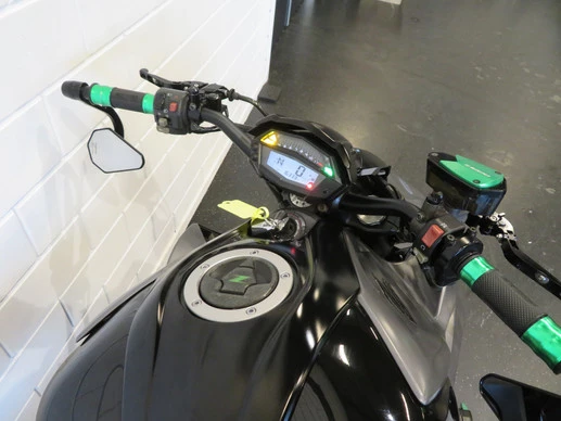 Kawasaki Z1000 - Afbeelding 5 van 13