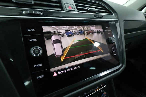 Volkswagen Tiguan - Afbeelding 22 van 30