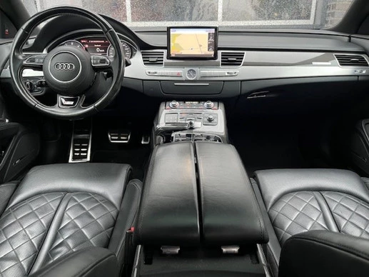 Audi S8 - Afbeelding 9 van 30