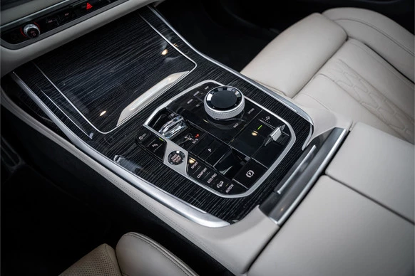 BMW X7 - Afbeelding 25 van 30