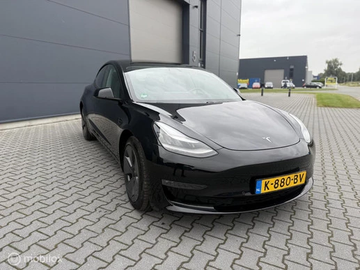 Tesla Model 3 - Afbeelding 8 van 23