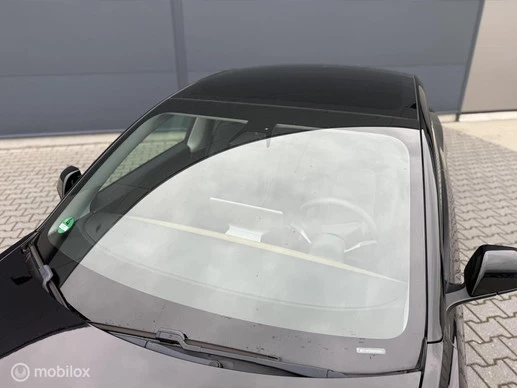 Tesla Model 3 - Afbeelding 9 van 23