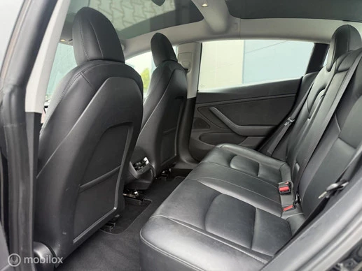Tesla Model 3 - Afbeelding 12 van 23