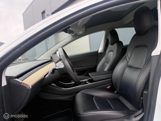 Tesla Model 3 - Afbeelding 11 van 23