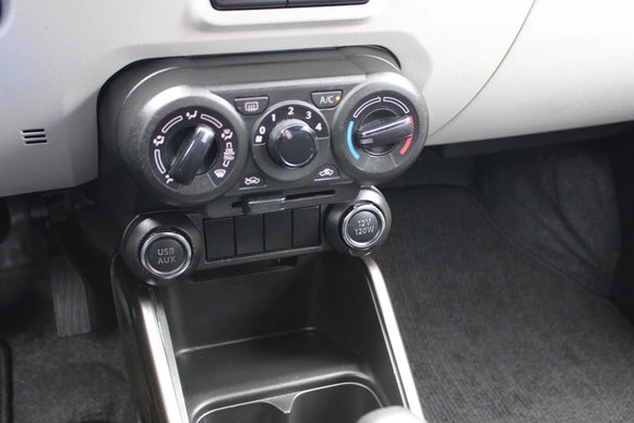 Suzuki Ignis - Afbeelding 19 van 30