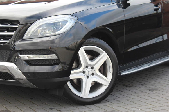 Mercedes-Benz M-Klasse - Afbeelding 2 van 30