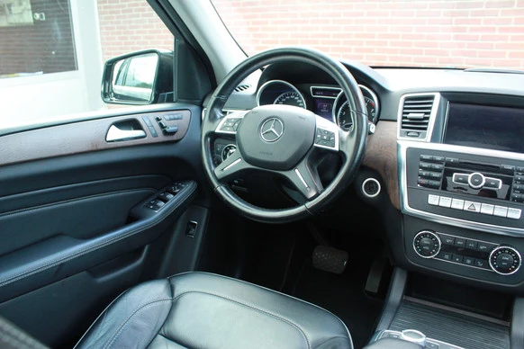 Mercedes-Benz M-Klasse - Afbeelding 3 van 30