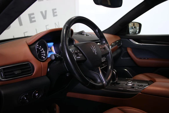 Maserati Levante - Afbeelding 15 van 30