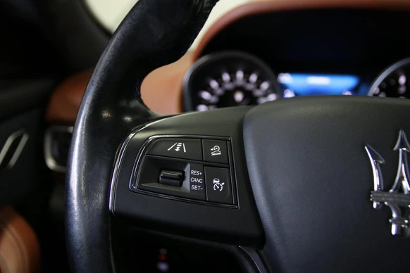 Maserati Levante - Afbeelding 17 van 30