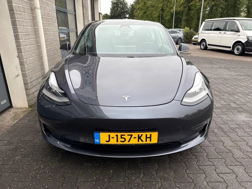 Tesla Model 3 - Afbeelding 5 van 19