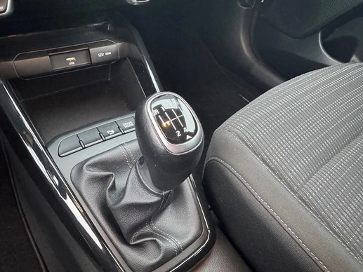 Kia Stonic - Afbeelding 24 van 30