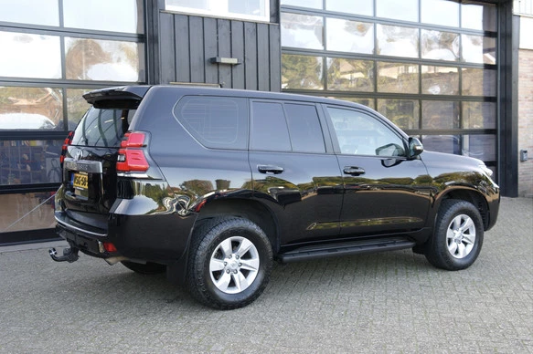 Toyota Land Cruiser - Afbeelding 2 van 30