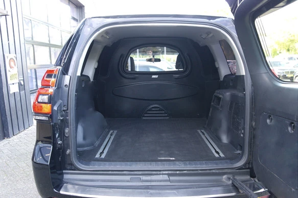 Toyota Land Cruiser - Afbeelding 30 van 30