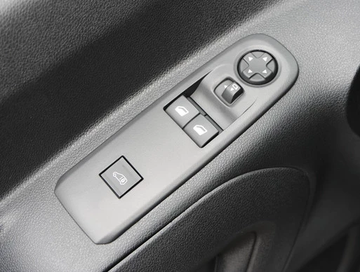 Peugeot Partner - Afbeelding 18 van 30