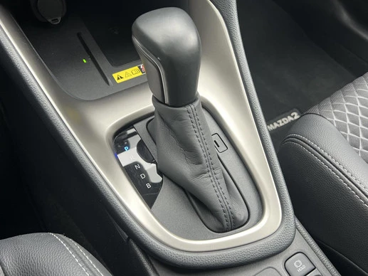 Mazda 2 Hybrid - Afbeelding 24 van 30