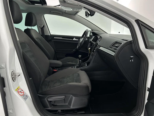 Volkswagen Golf - Afbeelding 13 van 30