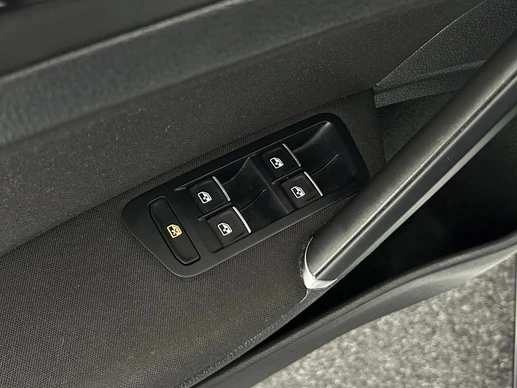 Volkswagen Golf - Afbeelding 15 van 30
