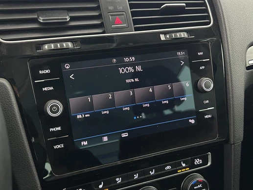 Volkswagen Golf - Afbeelding 21 van 30