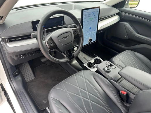 Ford Mustang Mach-E - Afbeelding 18 van 30