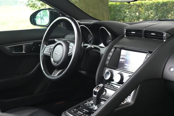 Jaguar F-Type - Afbeelding 15 van 30