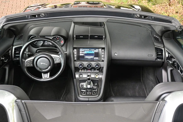 Jaguar F-Type - Afbeelding 17 van 30