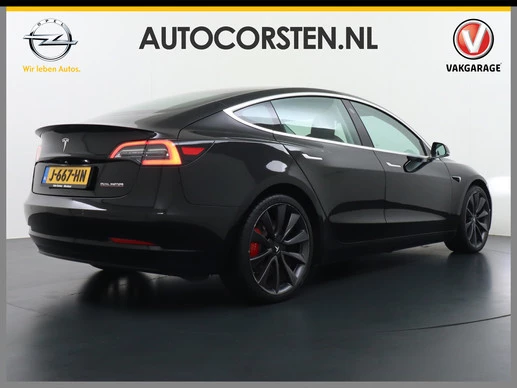 Tesla Model 3 - Afbeelding 5 van 30