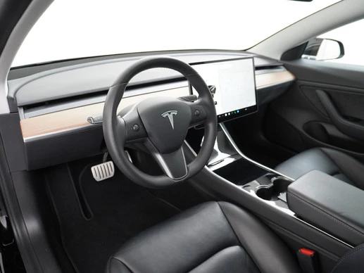 Tesla Model 3 - Afbeelding 8 van 30