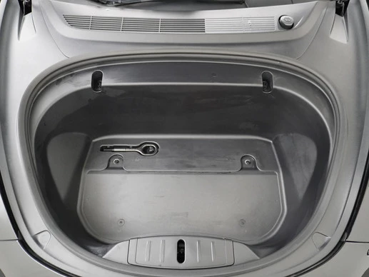 Tesla Model 3 - Afbeelding 23 van 30