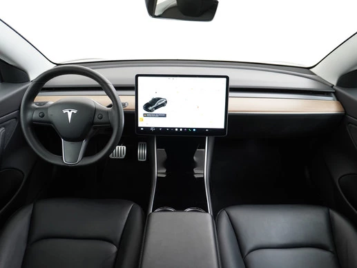 Tesla Model 3 - Afbeelding 28 van 30