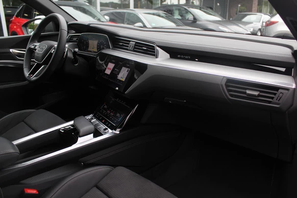 Audi Q8 Sportback e-tron - Afbeelding 14 van 30