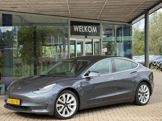 Tesla Model 3 - Afbeelding 1 van 4