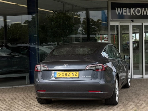 Tesla Model 3 - Afbeelding 3 van 4