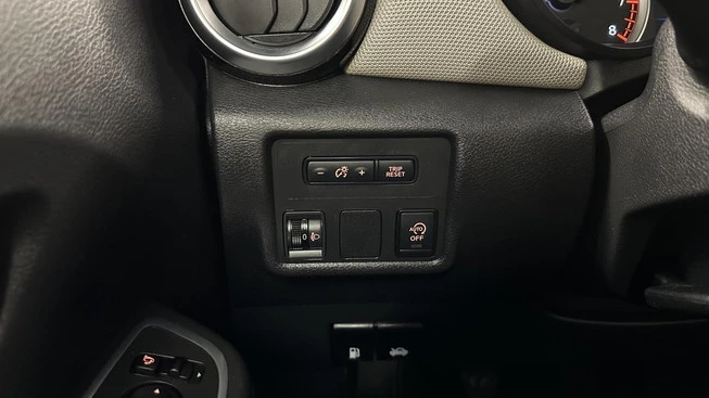 Nissan Micra - Afbeelding 18 van 30