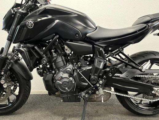 Yamaha MT 07 - Afbeelding 17 van 22