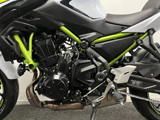 Kawasaki Z650 - Afbeelding 17 van 22