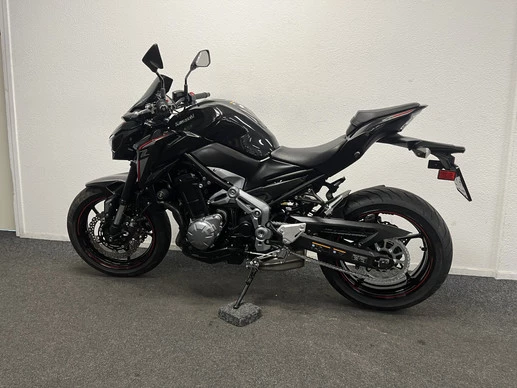 Kawasaki Z900 - Afbeelding 15 van 22