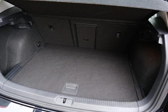 Volkswagen Golf - Afbeelding 10 van 30