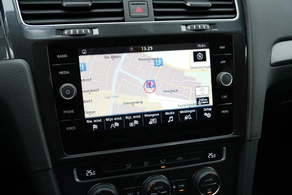 Volkswagen Golf - Afbeelding 17 van 30
