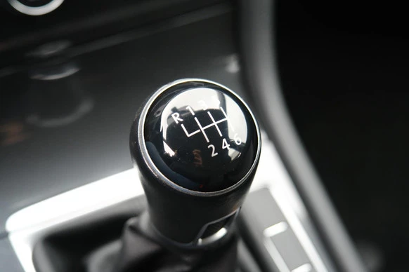 Volkswagen Golf - Afbeelding 18 van 30