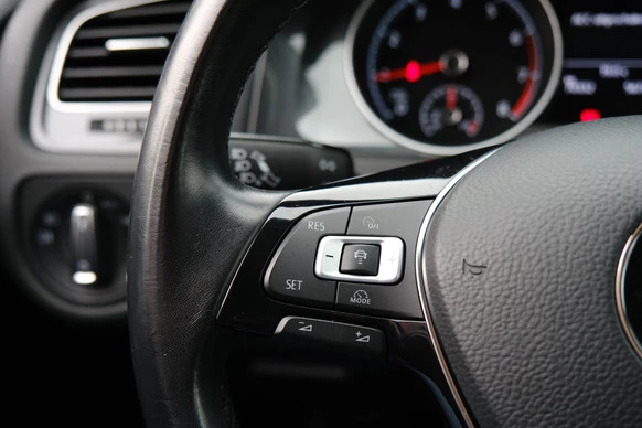 Volkswagen Golf - Afbeelding 21 van 30