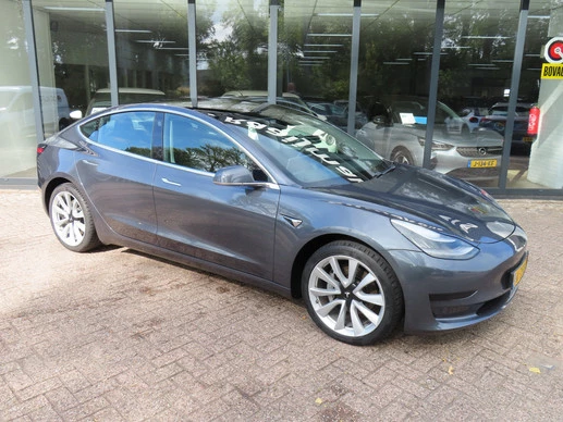 Tesla Model 3 - Afbeelding 4 van 17