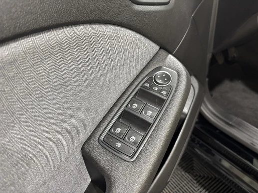 Renault Clio - Afbeelding 13 van 30
