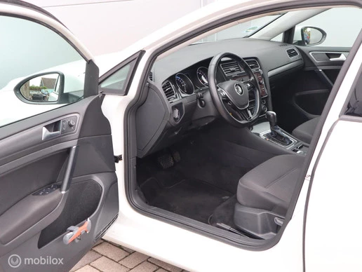 Volkswagen e-Golf - Afbeelding 15 van 30