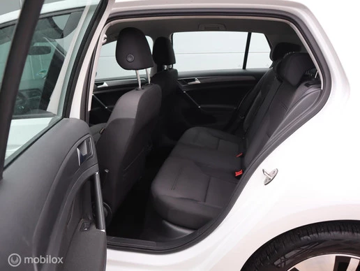 Volkswagen e-Golf - Afbeelding 16 van 30