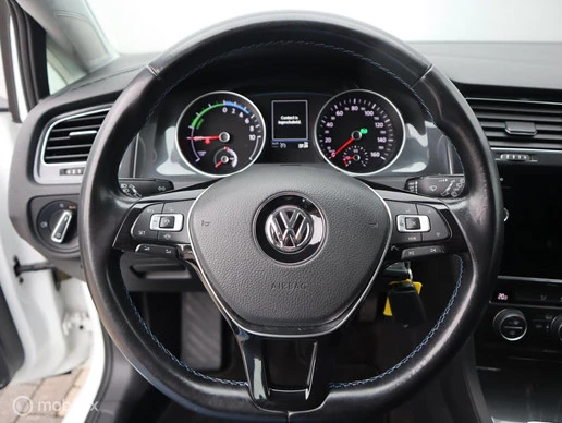 Volkswagen e-Golf - Afbeelding 21 van 30