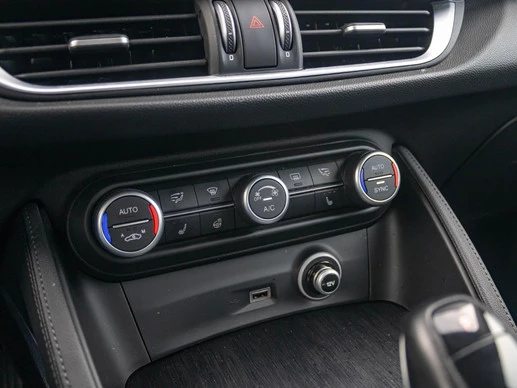 Alfa Romeo Stelvio - Afbeelding 17 van 24