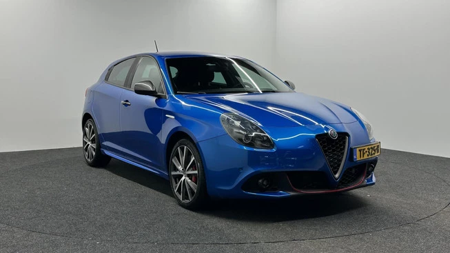 Alfa Romeo Giulietta - Afbeelding 3 van 30